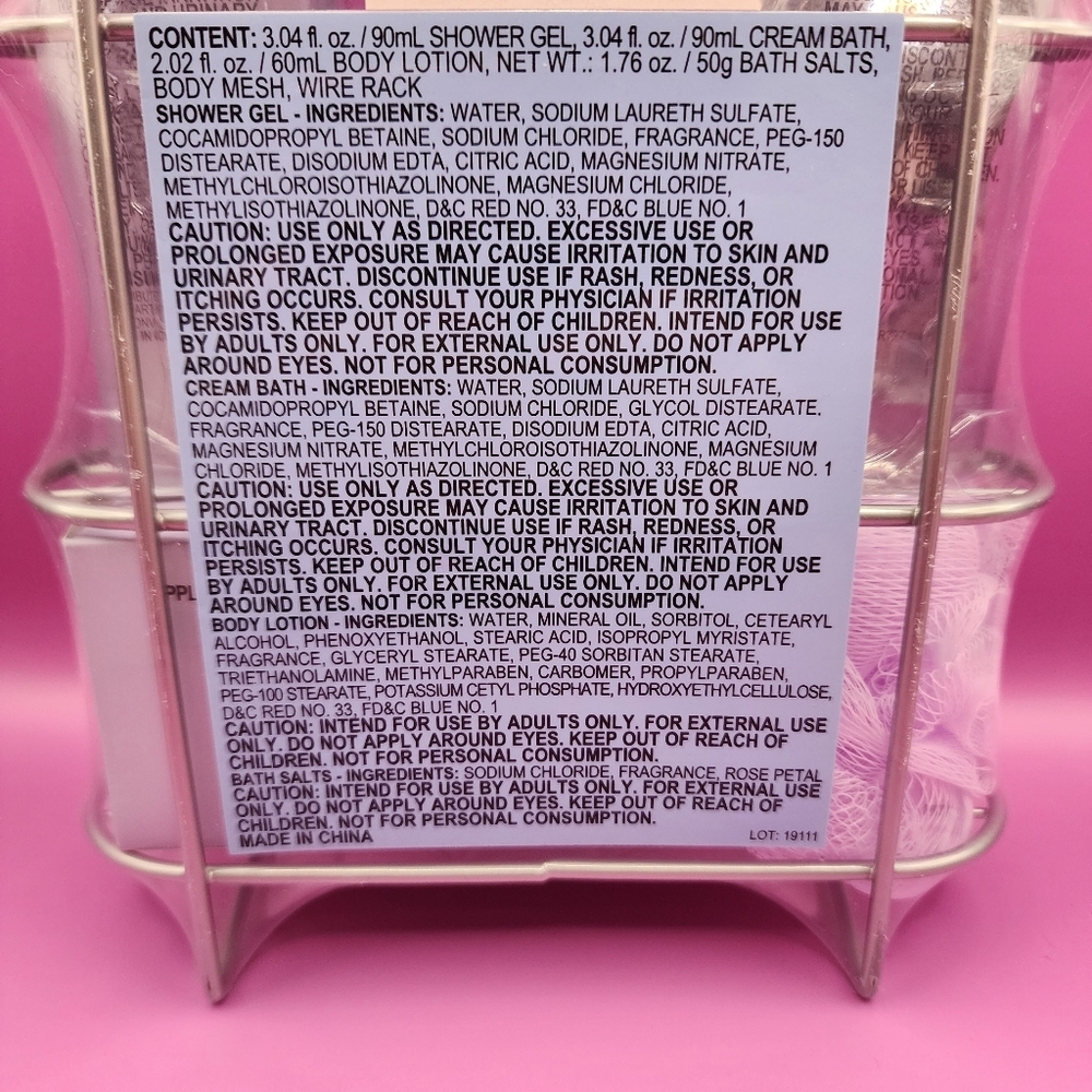 Floral Breeze 6-Piece Secret Garden Bath and Body Gift Set with Shower Caddy - Picture 3 of 3